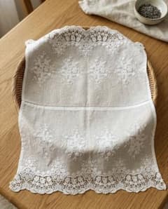 白糸手刺繍　クロッシェレース繋ぎ　フリークロス ハンドメイド＊コットン刺繍のフリークロス（大） - メルカリ
