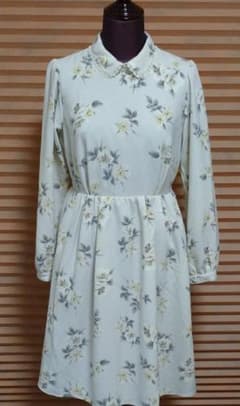 ⭐新品⭐ギャザーワンピースのサムネイル