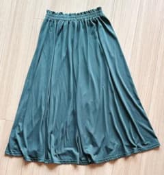 (美品) Earth music&ecology フレアスカート ダークグリーンのサムネイル