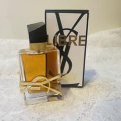 YSL イヴ・サンローラン リブレ オーデパルファム アンタンス 50ml 香水のサムネイル