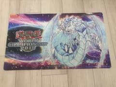 遊戯王 wcs2010 氷結界の龍ブリューナク 銀ロゴ プレイマット - メルカリ