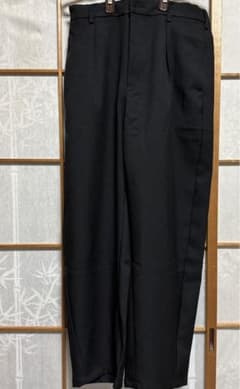 GU カーブタックパンツのサムネイル