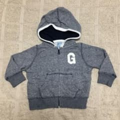 今の季節におすすめ☆ baby GAP Gロゴ パーカーのサムネイル