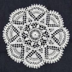 ③ハンドメイド＊レース編み＊ドイリーのサムネイル