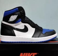 NIKE JORDAN 1 ロイヤルのサムネイル