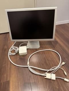 Apple Cinema Display 본체