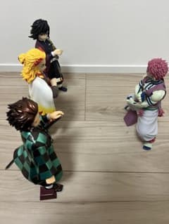鬼滅の刃 フィギュアセット 冨岡義勇 煉獄杏寿郎のサムネイル