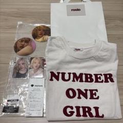 トレカ付き　ロゼ Tシャツ　新品 ロゼ tシャツ NUMBER ONE GIRL フリー ロゴtシャツ - メルカリ