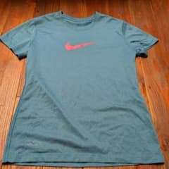 NIKE キッズ Tシャツ Mサイズ 145cmのサムネイル