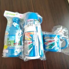 水筒、プラコップのサムネイル