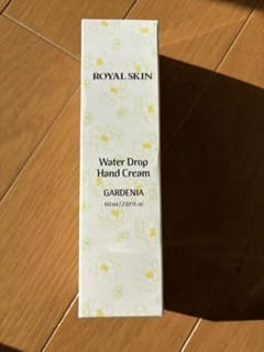ROYAL SKIN Water Drop Hand Creamのサムネイル