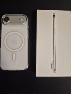 週末限定値下げ　iPhone Air 256GB Cloud White 本体 週末限定値下げ iPhone Air 256GB Cloud White 本体 - メルカリ
