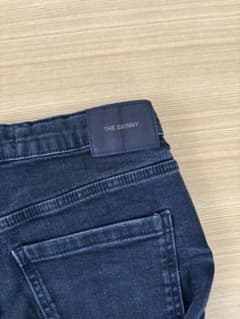 ZARA THE SKINNY ブラックデニムパンツのサムネイル