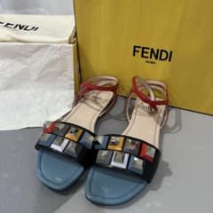 FENDI 装飾付きサンダルのサムネイル