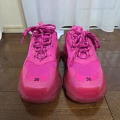 BALENCIAGA Triple S ピンク スニーカー 36のサムネイル