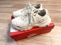 NIKE TC7900 ナイキ　スニーカーのサムネイル