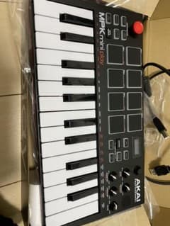 AKAI MIDIキーボード MPK mini play25鍵のサムネイル