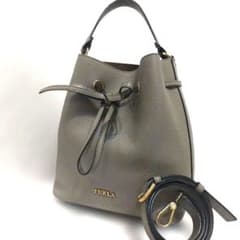 FURLA フルラ ショルダーバッグ 巾着型 グレー 2wayショルダーバッグのサムネイル