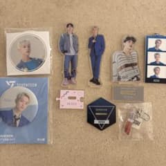 SEVENTEEN ホシ アクリルスタンド 缶バッジ まとめ売り - メルカリ