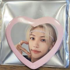 Stray Kids スキズ EXHIBITION ハート缶バッジ フィリックスのサムネイル