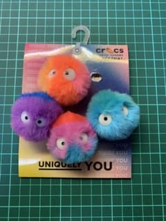 クロックス ジビッツ ファジーパフ キャラクター 4個セットのサムネイル