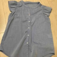 新品♡フリルブラウス（Mサイズ）のサムネイル