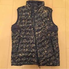 オークリー ダウンベスト 新品タグ付きのサムネイル