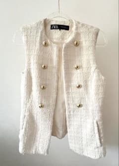 ZARA トグルボタンベスト ホワイトのサムネイル