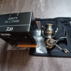 Daiwa AIRITY PC LT2500フルベアリング スピニングリール - メルカリ