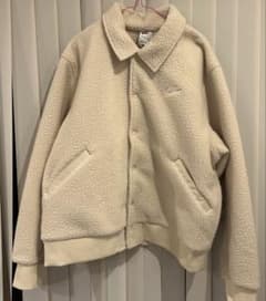ま*お様 Nike Therma-FIT ボアジャケット クリーム色のサムネイル