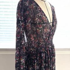 ZARA 花柄シフォンロングワンピース Vネックのサムネイル