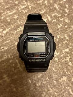 【ジャンク品】CASIO G-SHOCK DW-5600E 腕時計 ブラックのサムネイル