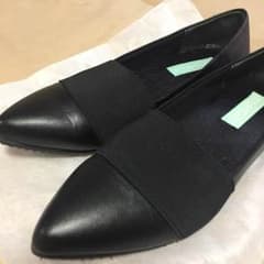【ネム様専用】ペタンコ靴(22.5センチ)のサムネイル