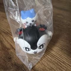 映画ちいかわ特典第３弾　ごきげんセイレーン　ハチワレのサムネイル