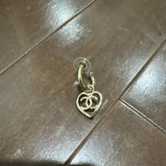 CHANEL ハートピアス片耳 - メルカリ