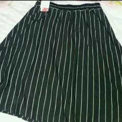 ゆっこ様♡ 専用 新品 黒ストライプスカートのサムネイル