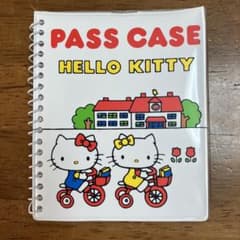 パスケース　ハローキティ　サンリオのサムネイル