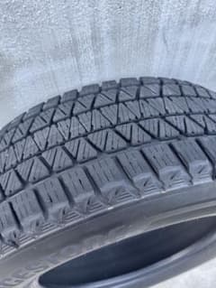 bj様専用　BLIZZAK DM-V3 215/70R16 4本組のうち④のサムネイル