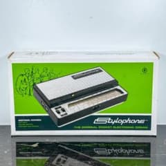 美品】 Stylophone スタイロフォン ポケットシンセサイザー - メルカリ