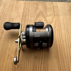 SHIMANO AXIS 400F 両軸リールのサムネイル