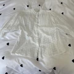 刺繍入りホワイト五分袖シャツのサムネイル
