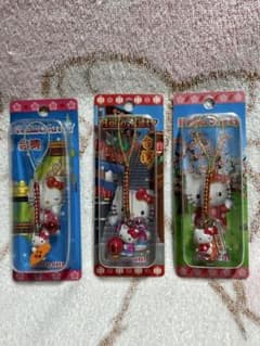 台湾・キティちゃん ご当地ストラップ(根付け)3品 【美品・レア品・希少】のサムネイル
