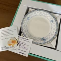 ★新品未使用HANAE MORI・大皿2枚と取り皿5枚セット★のサムネイル