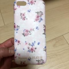 maison de FLEUR スマホケース　iPhone8のサムネイル