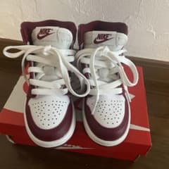 Nike Air Jordan 1 白/赤 スニーカー