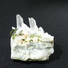 水晶クラスターのサムネイル