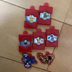 ポケモン びっくら？たまご　チャーム　7点　ピカチュウ　カイオーガ　グラードン等のサムネイル