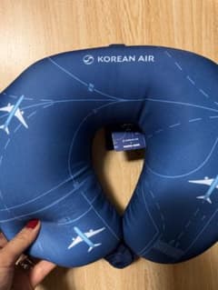 KOREAN AIR x TRAVEL MATE 2-in-1 ネックピローのサムネイル