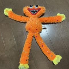 ハギーワギー　オレンジ　ぬいぐるみのサムネイル