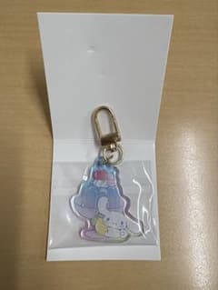 サンリオ トレーディングぷっくりアクリルチャーム シナモロール　キーホルダーのサムネイル